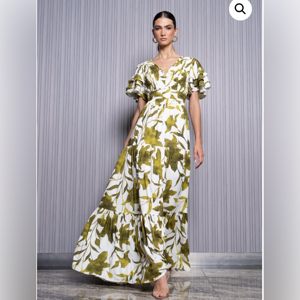 New Maxi Dress By Natykas Boutique Size S,M